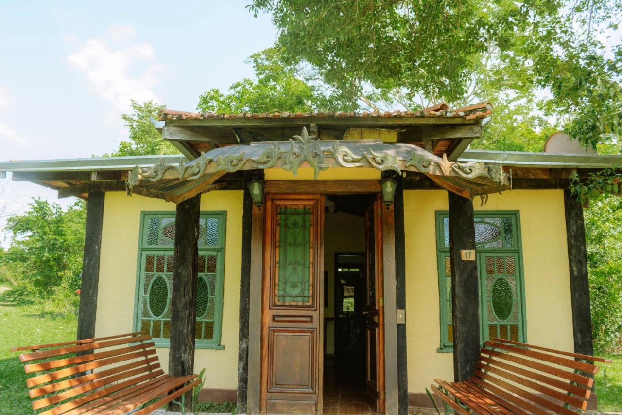 Hotel Santa Esmeralda Бонито Екстериор снимка